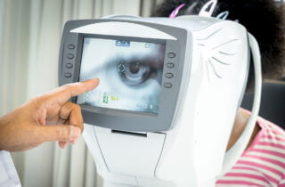 الليزك طب العيون